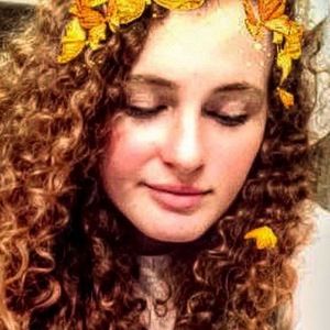 Meet your Posher, Tessa